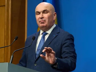 Prim-ministrul Ilie Bolojjan, în conferinţă de presă - Foto: Profimedia Images