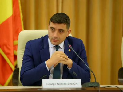 Simion: AUR exclude guvernarea cu PSD și PNL și cere alegeri anticipate prin votul poporului - Foto: Facebook/George Simion