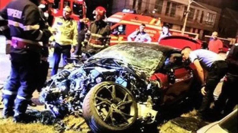 Mașina lui Mario Iorgulescu după accidentul din septembrie 2019 în care a ucis un tânăr Foto: newsbeezer.com