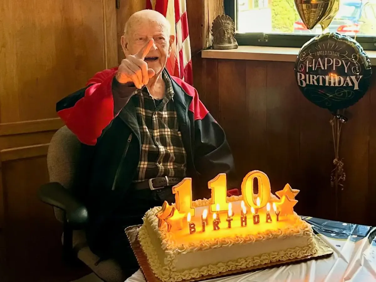 Povestea lui Vincent, un bătrân de 110 ani. Ce a consumat zilnic, cât a muncit și la ce a renunțat. Foto: The New York Post