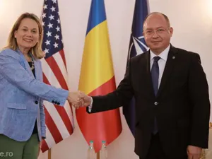 Ambasadoarea SUA și Bogdan Aurescu