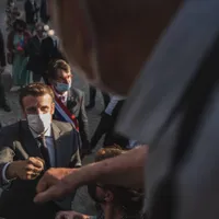 Bărbatul care l-a pălmuit pe Macron, condamnat la 18 luni de închisoare (14 cu executare)/FOTO: Facebook/Emmanuel Macron