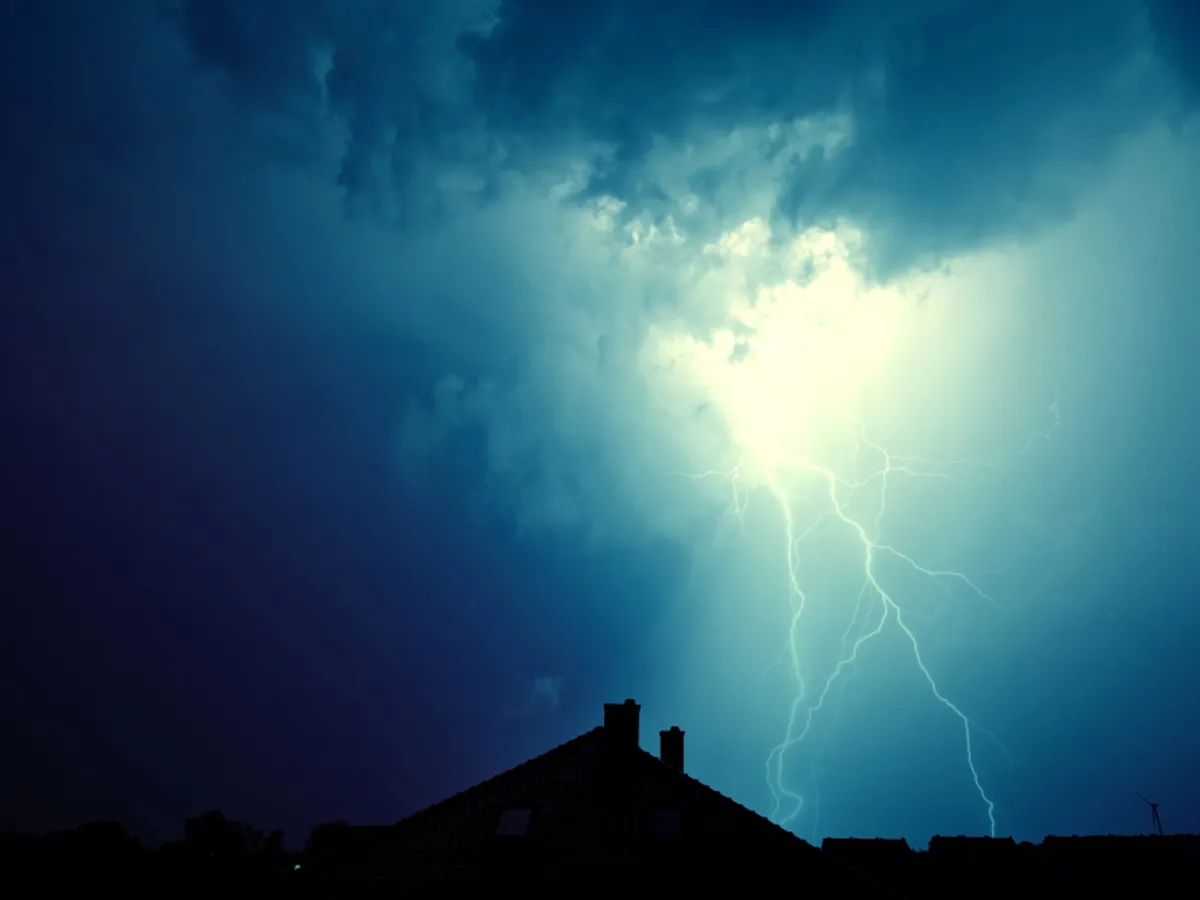 Fulger - Foto: freepik (rol ilustrativ)