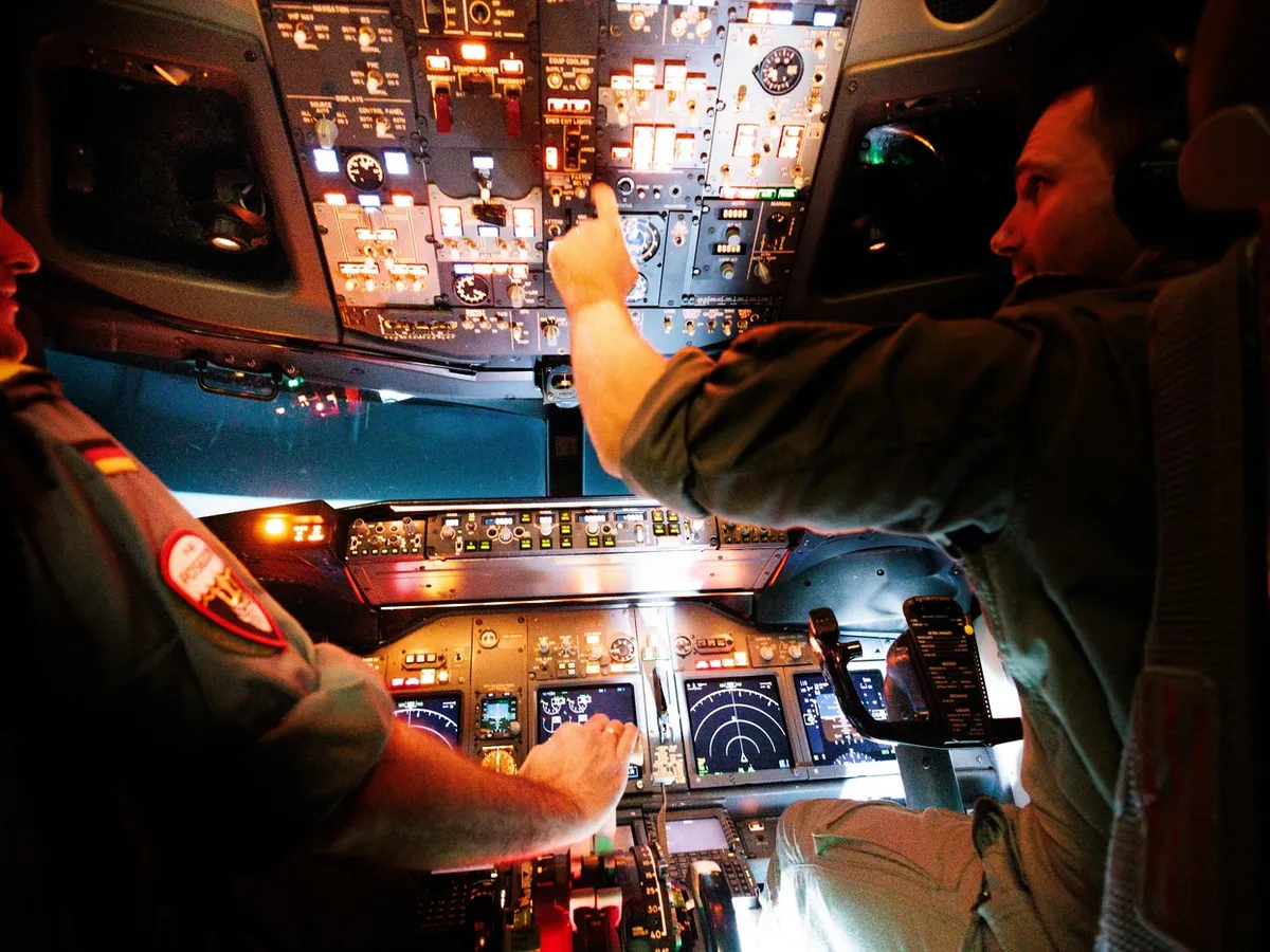 La bordul unui avion de interceptare și colectare de informații Poseidon - Foto: Profimedia Iimiages