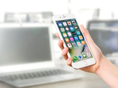 Am putea primi telefoane prin WhatsApp de la marile companii. De când va fi introdusă opțiunea? Foto: Pexels (fotografie cu caracter ilustrativ)