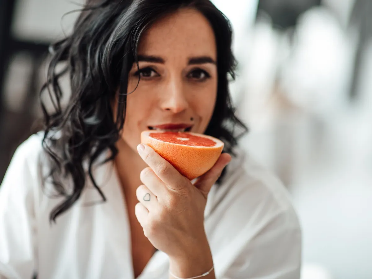 Fructul care conține vitamina C, îți curăță ficatul și produce colagen. Cu siguranță îl ai în casă - Foto: Freepik (imagine cu rol ilustrativ)