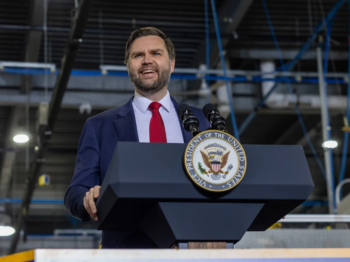 Criză totală în Orientul Mijlociu. JD Vance, despre un atac al SUA în Iran: „Nu va fi un război prelungit”