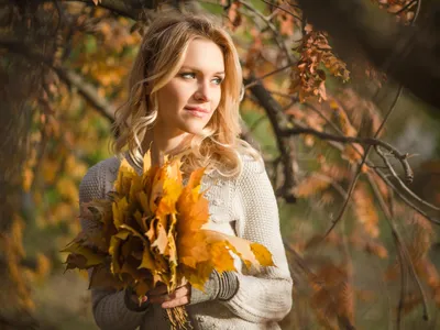 45.000 de lei amendă dacă dai foc la frunze și crengi în curte toamna. Unde să le duci - Foto: Freepik (Imagine cu rol ilustrativ)