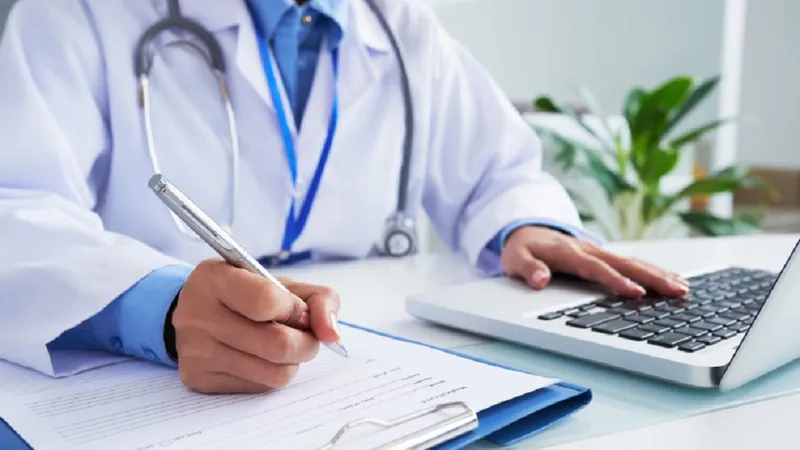 Pentru a beneficia de servicii medicale, românii trebuie să plătească CASS - Foto: Freepik (rol ilustrativ)