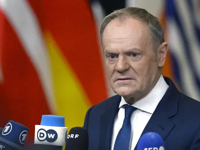 Donald Tusk, la sosirea la summitul informal al şefilor de state UE - Foto: Profimedia Images