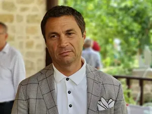 Primarul din Mangalia, reţinut de DNA pentru 24 de ore. Este suspectat de luare de mită - Foto: Facebook/ Cristian Radu