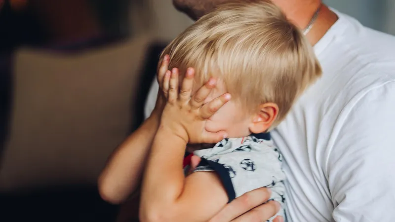 Care sunt semnele că un părinte este indisponibil emoțional. Cum sa fii mai apropiat de cel mic - Foto: Freepik (Imagine cu rol ilustrativ)