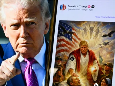 Adevărul despre figura satanică cu cap de capră din imaginea lui Trump în chip de „Iisus”. „Ce naiba e creatura aia din mijloc”