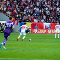 Dinamo ar fi fost „ajutată” să câștige de mia mulți jucători ai lui FC Argeș. - Foto: Facebook / Dinamo București