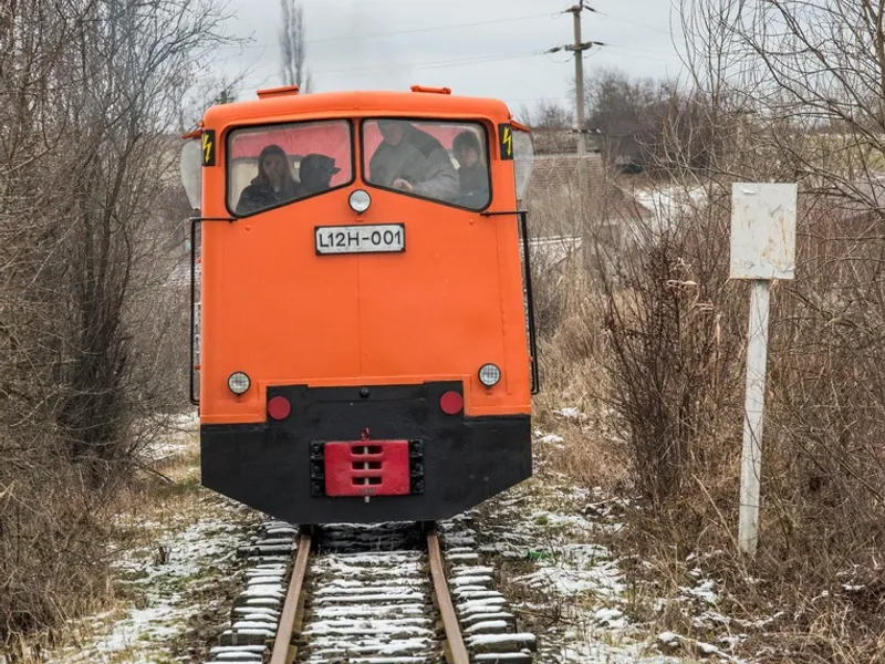 Prima locomotivă de cale ferată îngustă construită și livrată în România în ultimii 31 de ani. / Foto: Asociatia Prietenii Mocanitei, Facebook