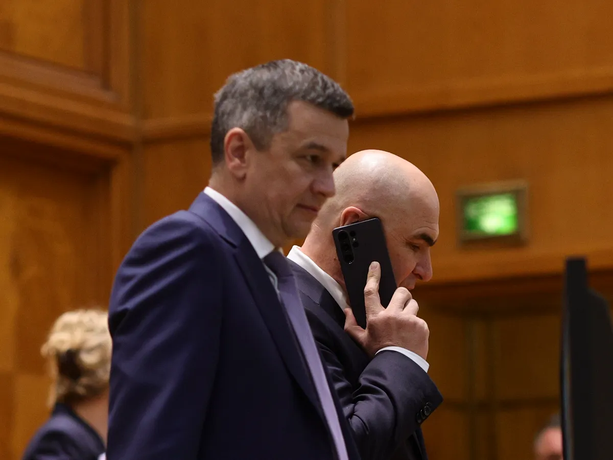 Grindeanu și Bolojan - Foto: INQUAM PHOTOS / Octav Ganea
