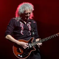 VIDEO Brian May, chitara solo Queen, titlul de cavaler al Coroanei, de la Charles al III-lea - Foto: Wikimedia/	Raph_PH/CC BY 2.0