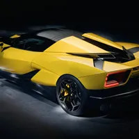 Interzis, iubitorilor de mașini electrice! Supercar cu motor V12 pe benzină de 2.128 de cai, manuală - Foto: Giamaro Automobili