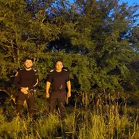 Un băiat a fost salvat de la înec de un prieten cu mâna în ghips. Au intervenit și jandarmii - Foto: oradesibiu.ro