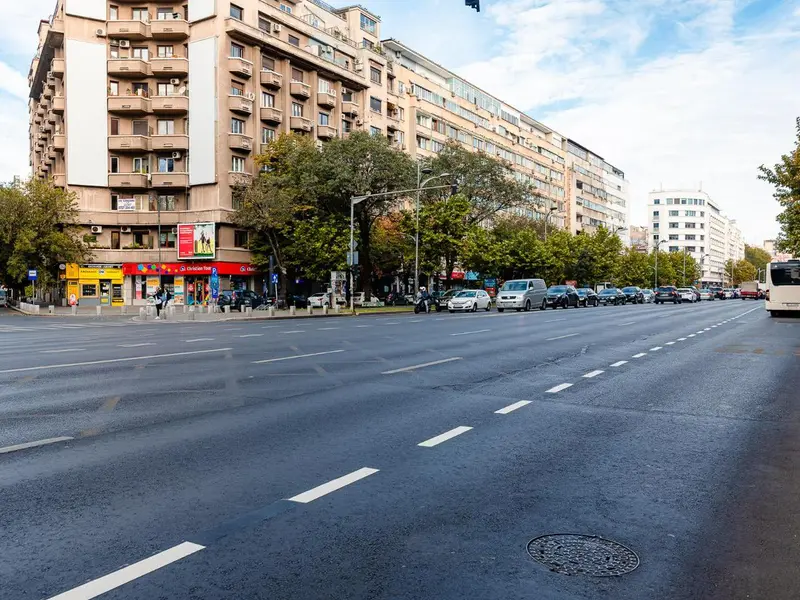 „Revoluție pe Magheru”. Bulevardul va avea bandă unică pentru autobuze. Când intră în vigoare măsura - Foto: Facebook/ Nicușor Dan