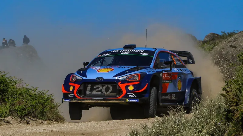 Thierry Neuville s-a impus în Raliul Portugaliei