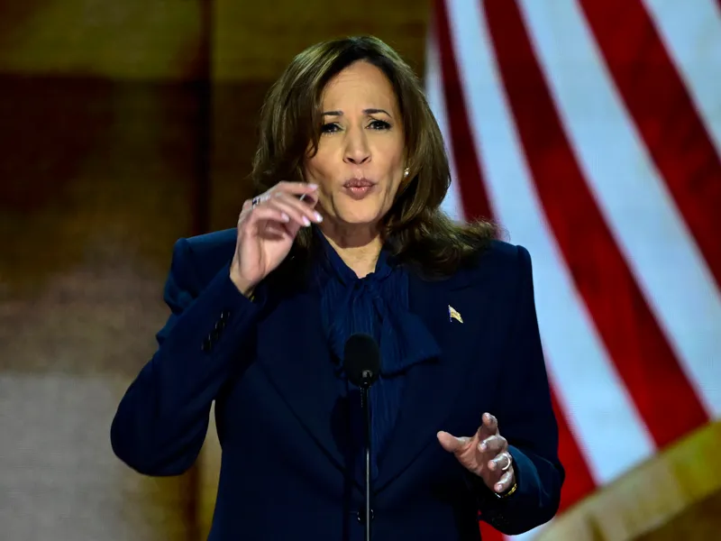 Alegeri SUA Kamala Harris acuză pe Trump că era miliardar, când ea lucra la McDonald's. Cine câștigă- Foto: Profimedia images