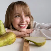 Fructul ignorat de români care îți dă colagen cât o farmacie. Îl găsești la marginea drumului - Foto: Freepik