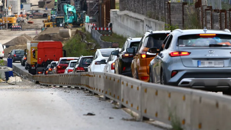 Vacanță de coșmar pentru mii de români. Cozi infernale la Vama Giurgiu și Negru Vodă spre Bulgaria - Foto: Profimedia images - Caracter ilustrativ