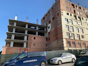 Țeapă imobiliară de 3 mil. €, la Cluj. Un bloc ridicat fără autorizație, demolat de primărie - Foto: stiridecluj.ro