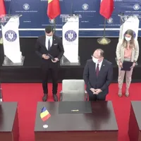 Ministrul de Externe Bogdan Aurescu, alături de omologii din Turcia și Polonia. Sursă imagine: Captură Facebook