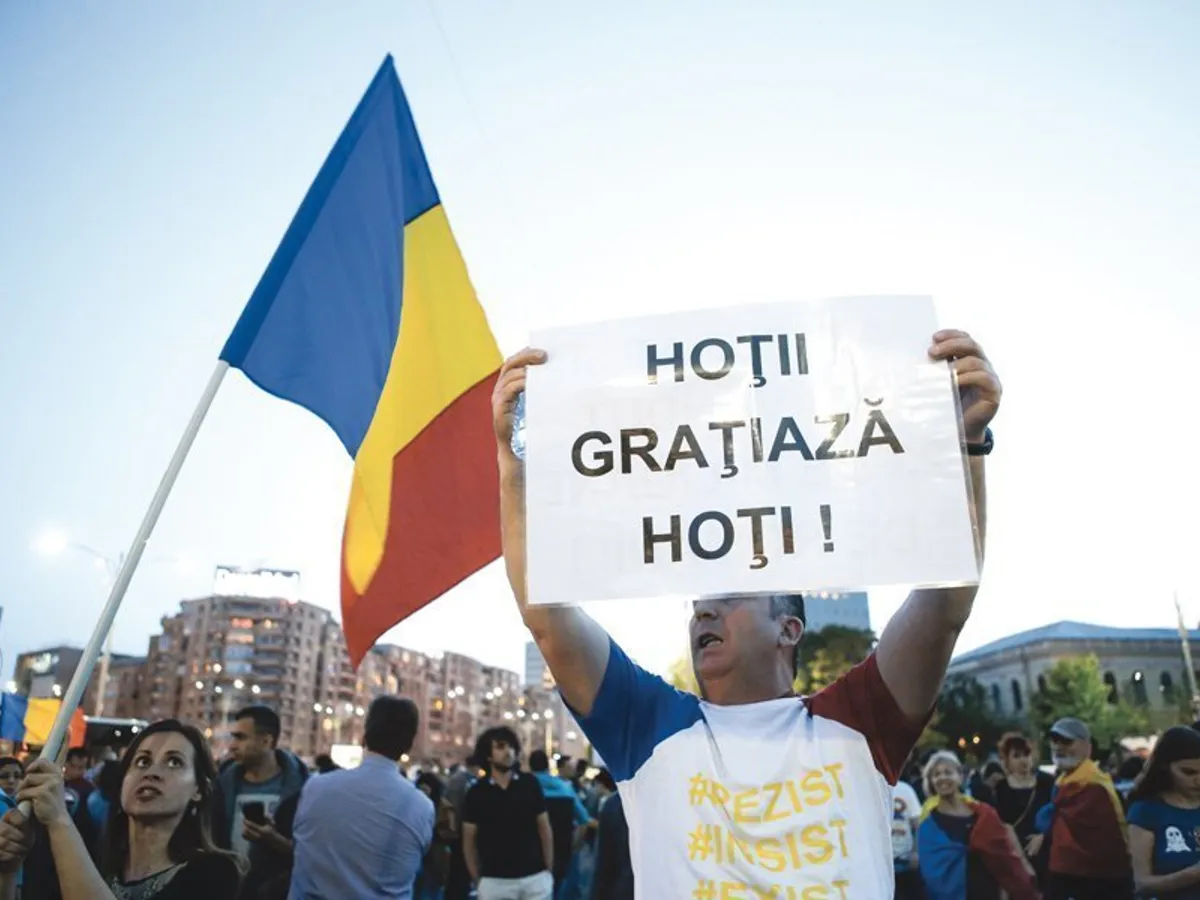 #rezist Sute de mii de oameni au ieșit în stradă periodic, în cei doi ani de când PSD-ALDE se chinuie