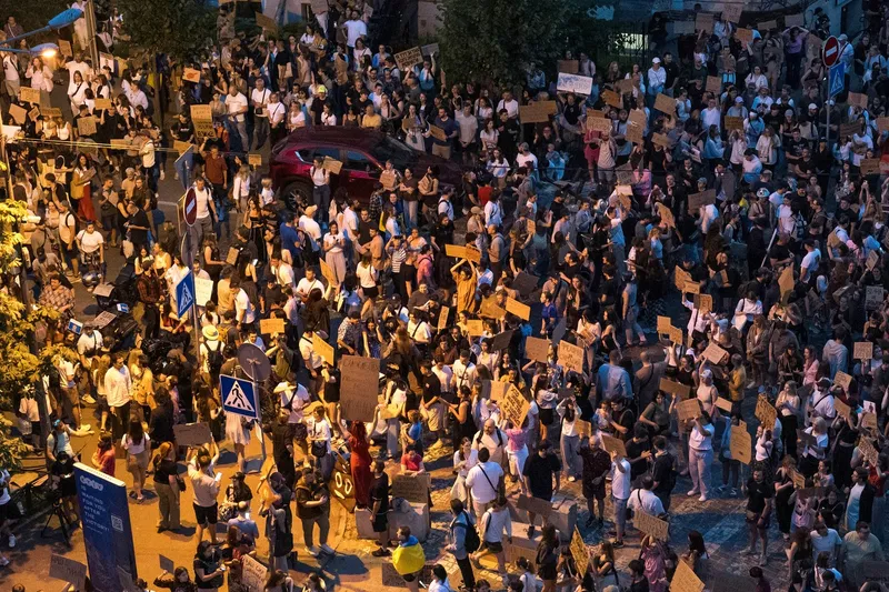 Protestatarii i-au dat termen p&acirc;nă vineri să-l demită pe comandantul armatei - Foto: Profimedia Images (imagine cu  rol ilustrativ)