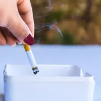 Motivul pentru care tot mai mulți nefumători fac cancer pulmonar. Fenomenul, răspândit în România - Foto: Profimedia images