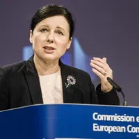 Vicepreşedinta CE: Jurnalismul este o „profesie cu adevărat riscantă” în unele state membre ale UE/FOTO: dw.com