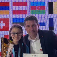 La doar 9 ani, o româncă a uimit lumea șahului din Europa. Maria este din Iași și deja scrie istorie Foto: bzi.ro