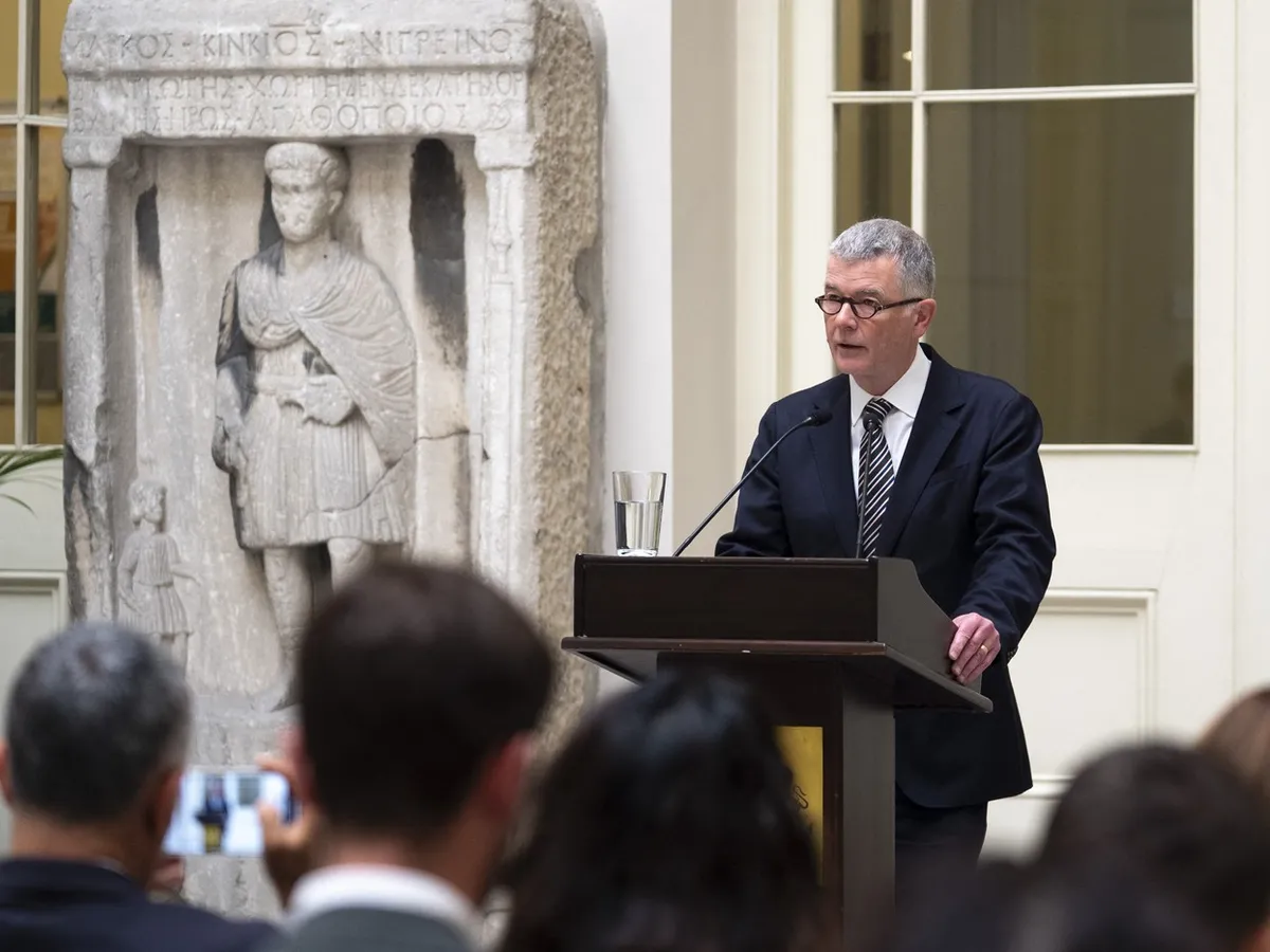 Șeful MI6, Sir Richard Moore, la Istanbul, unde a lansat portalul Silent Courier - Foto: Profimedia Images