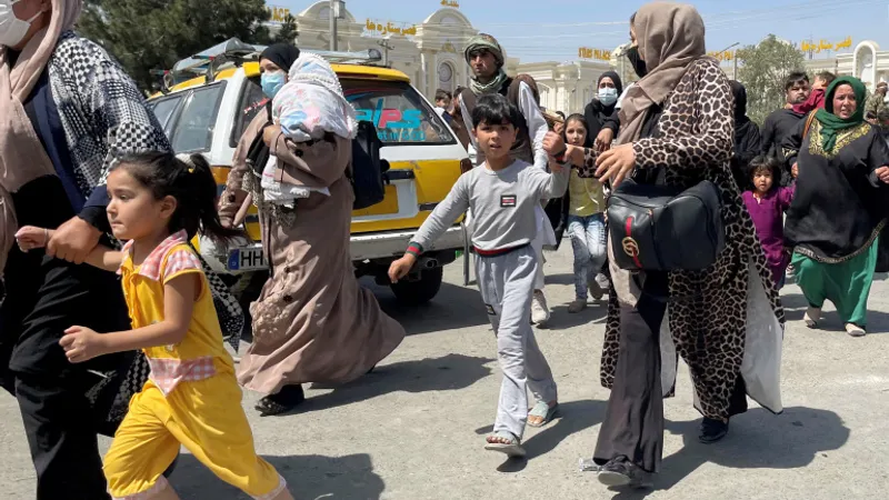 ONU: Peste jumătate dintre afganii care au fost obligați să își părăsească locuințele sunt copii/FOTO: Aljazeera