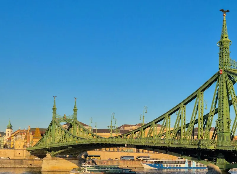 Podul Libertăţii, peste Dunăre, din Budapesta - Foto: Pexels/Elena Vcheva