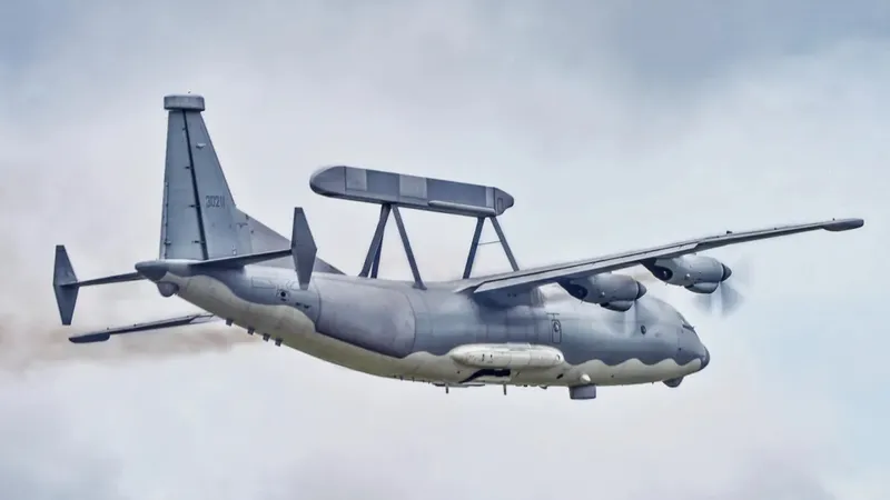 China testează avioane de război electronic și aeronave de luptă fără pilot. Ce performanțe au - FOTO: defencesecurityasia.com