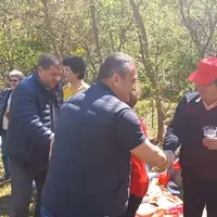 Petrecere câmpenească cu peste 1.000 de participanți, organizată de PSD, de 1 Mai, la Slatina. - Foto: captură video