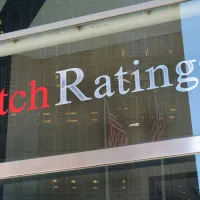 Fitch Ratings a upgradat ratingul a două bănci sistemice din România, de la negativ, la stabil - Foto: Profimedia Images