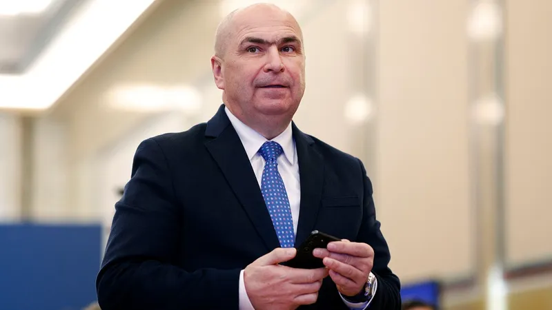 Ilie Bolojan taie în carne vie la Senat. Dispar 178 de posturi: ”Vii cu demniarul, pleci cu el” - Foto: Inquam Photos / Malina Norocea