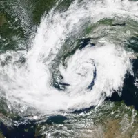 Un ciclon extratropical, format deasupra Mării Negre, amenință România.