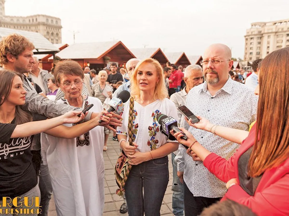 Gabriela Firea,  cu viceprimarii Tomnița Florescu și Aurelian Bădulescu, amândoi acuzați că au făcut declarații antisemite