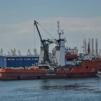 Pescadorul Sea Shark 1, înghițit de Marea Neagră, deținut și de fiul lui Felix Stroe, greul PSD. În imagine, o navă de salvare/FOTO: ctnews.ro
