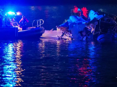 Filmul catastrofei aviatice din Washington. Elicopterul militar nu avea toate sistemele pornite - Foto: Profimedia Images