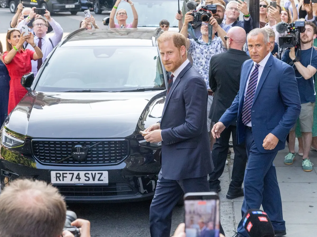 Coșmarul prințului Harry în Marea Britanie. Scandaluri și o înfrângere devastatoare în instanță