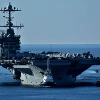 Un nou portavion SUA intră în luptă împotriva Houthi. Avioanele ajung în Marea Neagră, la nevoie - Foto: Profimedia images