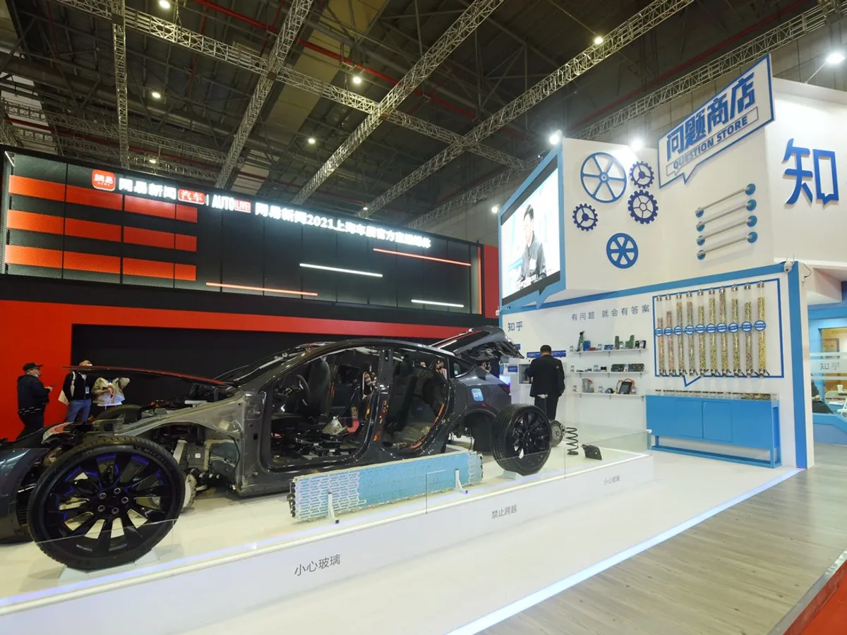 SUA încep războiul bateriilor pentru mașini electrice cu China. Problema? Munca forțată - Foto: Profimedia Images - Imagine cu rol ilustrativ