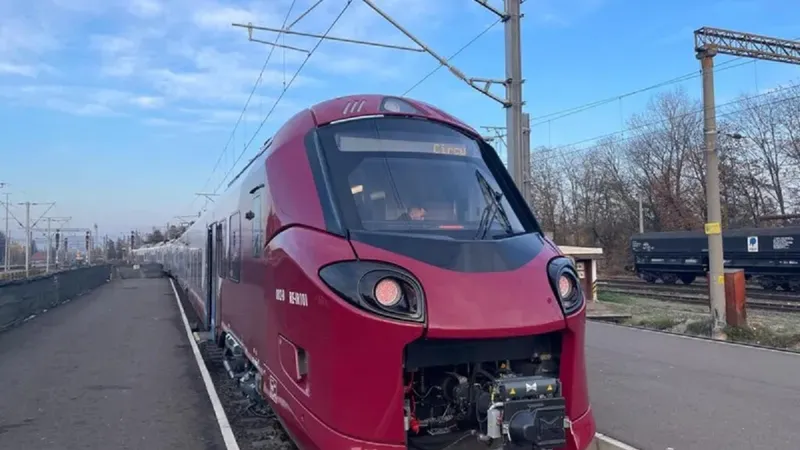 Primul tren electric nou luat de CFR în 30 ani pleacă cu 1 an întârziere. București-Brașov: 2,5 ore - Foto: ARF - Imagine cu rol ilustrativ